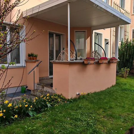 Neu - 4 Zimmer, 4 Betten, 5 Min Zum Hbf, Terrasse, 160qm Apartmán Augsburg