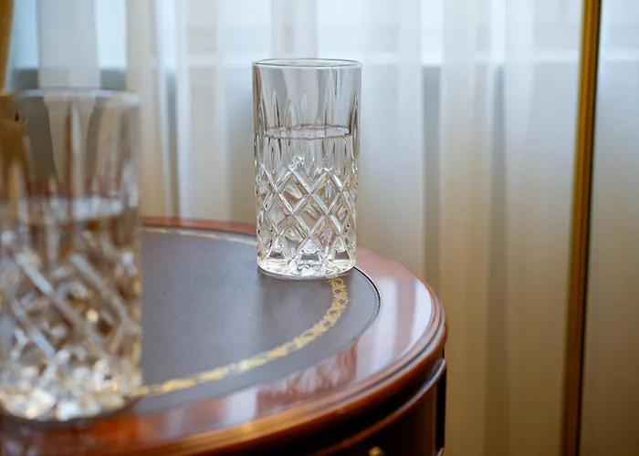 Διαμέρισμα Neu - 4 Zimmer, 4 Betten, 5 Min Zum Hbf, Terrasse, 160qm *