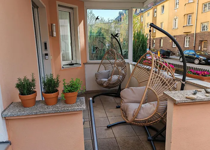 Neu - 4 Zimmer, 4 Betten, 5 Min Zum Hbf, Terrasse, 160qm